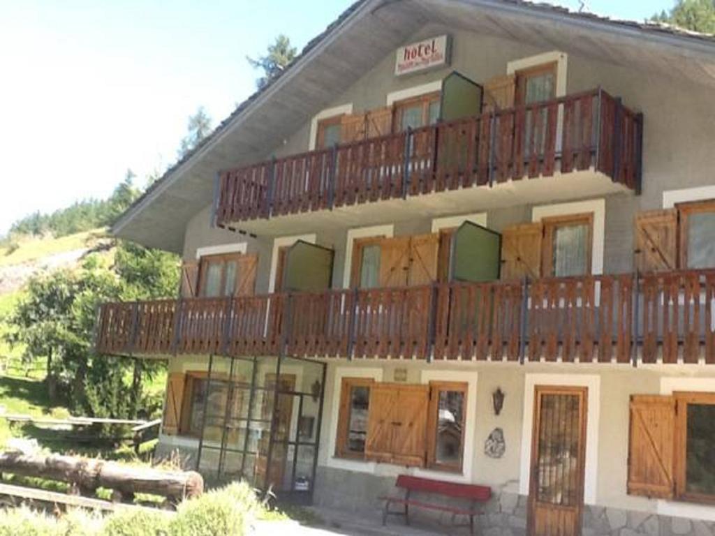 Maison Des Myrtilles Hotel Valgrisenche Ngoại thất bức ảnh