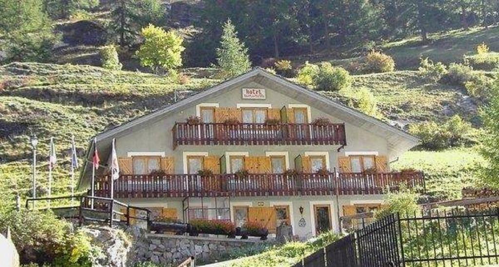 Maison Des Myrtilles Hotel Valgrisenche Ngoại thất bức ảnh